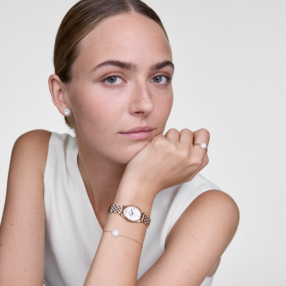 Audrey Ring Mother of Pearl Rose Gold